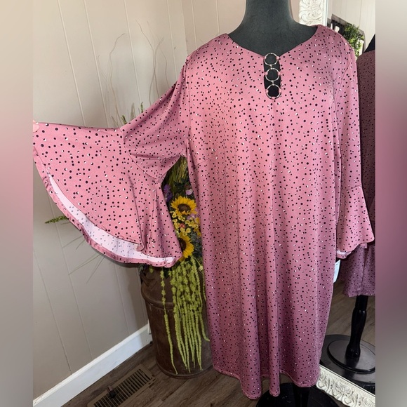 AGB • Bell Sleeve Boho Dress - Picture 1 of 11